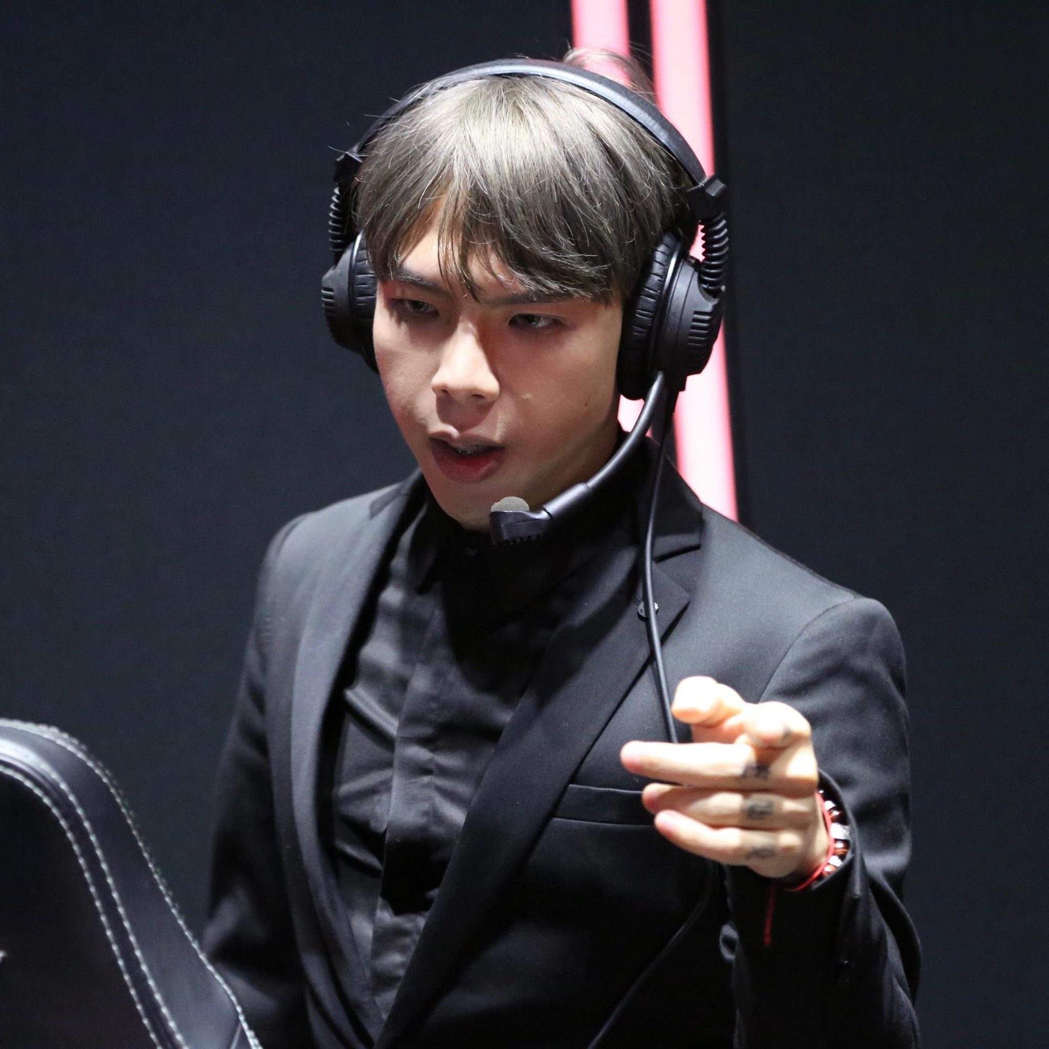 Phỏng vấn độc quyền Huấn luyện viên SGB - Ngài Ren: "Người Việt Nam mình đâu có dở"