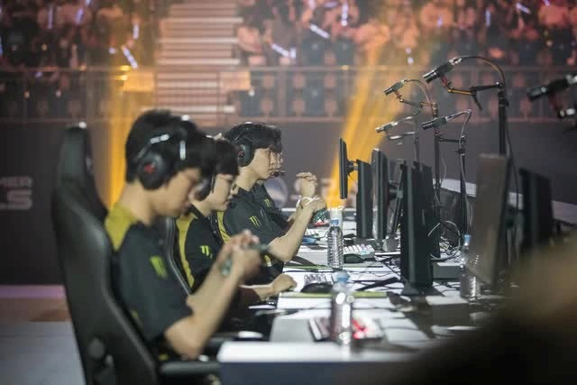 League of Legends: What is the chance for the LCK region to win the World Championship 2022?
