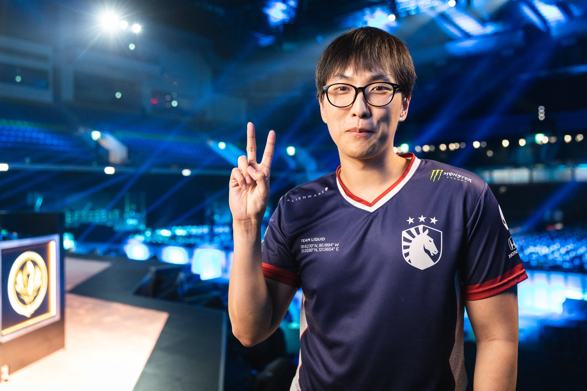 LMHT: Doublelift khẳng định VCS là một khu vực có lối chơi không não nhưng toàn tay to