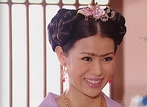 Cười bể bụng trước tạo hình cổ trang của các mỹ nhân Trung Hoa (Phần 2)