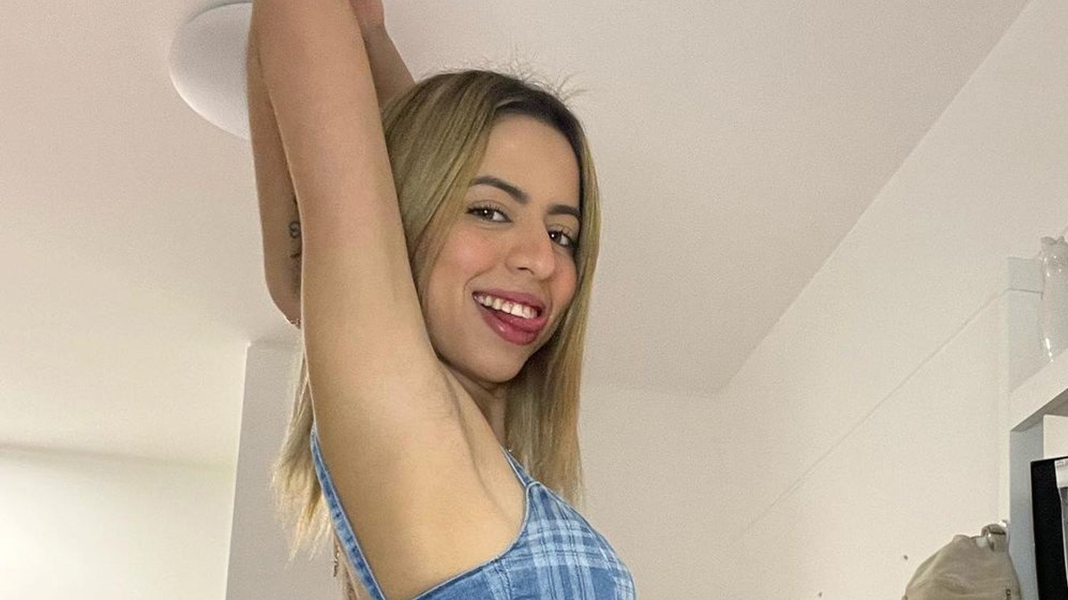 Nữ streamer comeback cực mạnh sau scandal làm chuyện 18+ trong lúc phát sóng