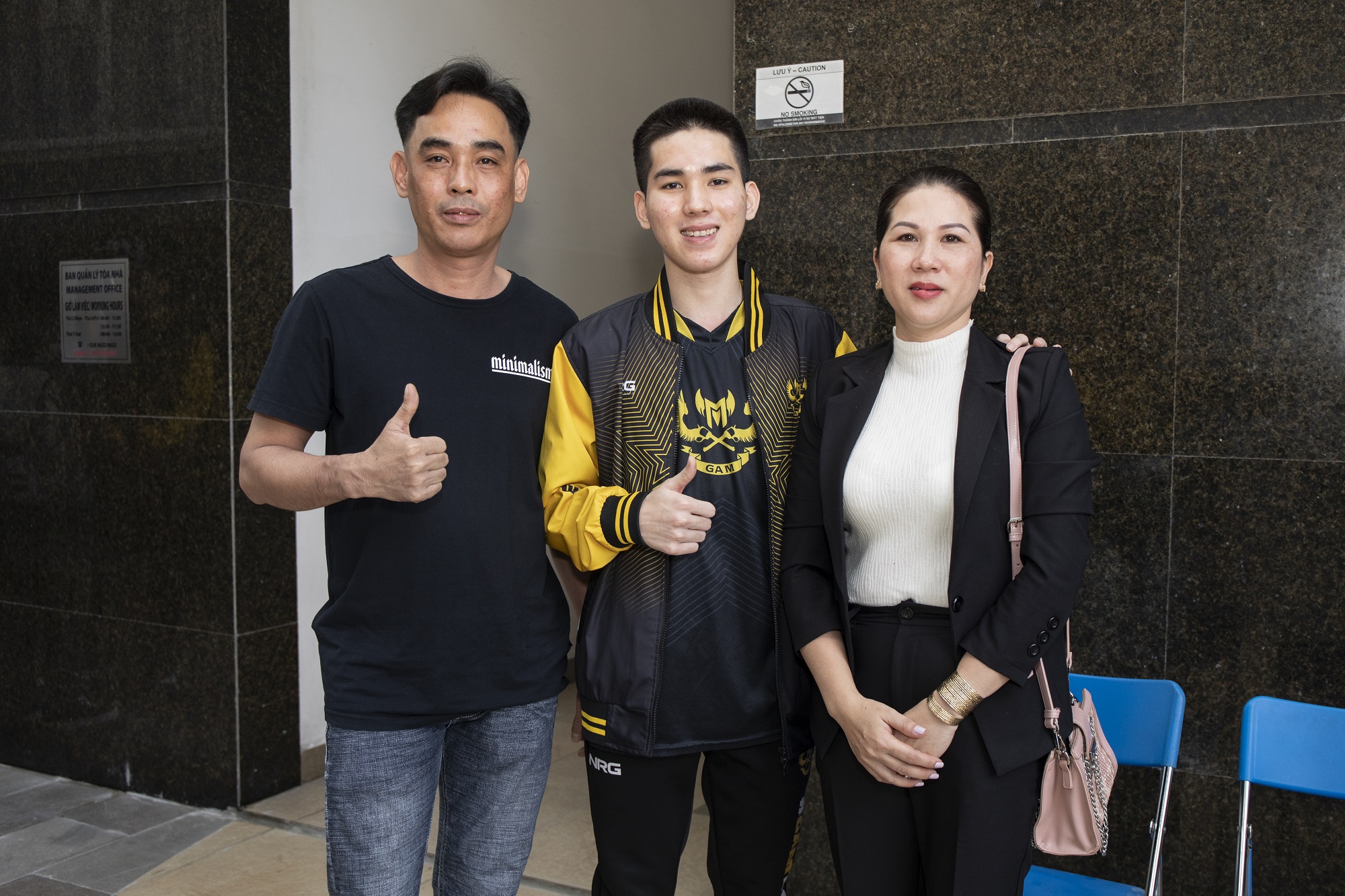 Phỏng vấn mẹ tuyển thủ Style: "Chỉ cần con thích, con vui thì chị sẽ ủng hộ con"