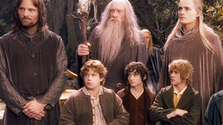 The Lord of the Rings đã thu nhỏ người Hobbit như thế nào mà gần như không dùng đến CGI?