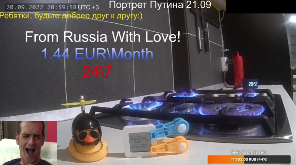 Streamer Nga "ngố" livestream bật bếp gas 24/7 để troll người "anh em" châu Âu