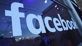 Hàng loạt người dùng khóc thét khi trang cá nhân Facebook bị "tụt" lượng lớn người theo dõi