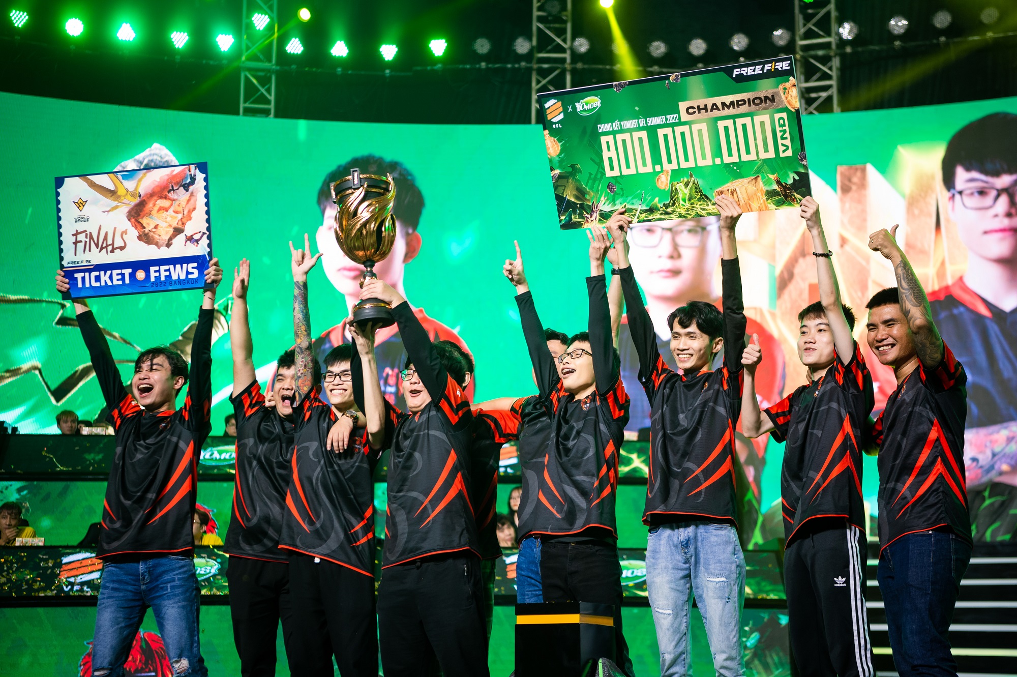 Ma Gaming cùng những người đồng đội HQ Esports lên ngôi vô địch lần đầu tiên tại Yomost VFL Summer 2022