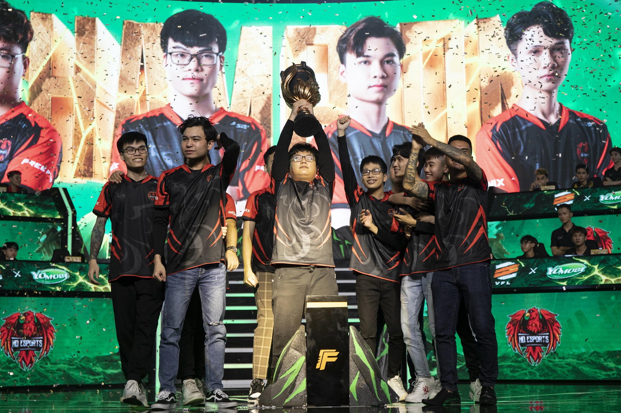 HQ chính thức vô địch Yomost VFL Summer 2022, cùng Team Flash ngênh chiến FFWS Bangkok 2022