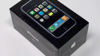 Chiếc iPhone đời đầu "nguyên seal" được bán với giá gần 1 tỷ đồng trong phiên đấu giá