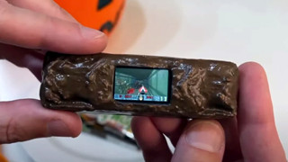 Giờ đây bạn có thể chơi game Doom trên thanh socola, để chào đón lễ Halloween sắp tới