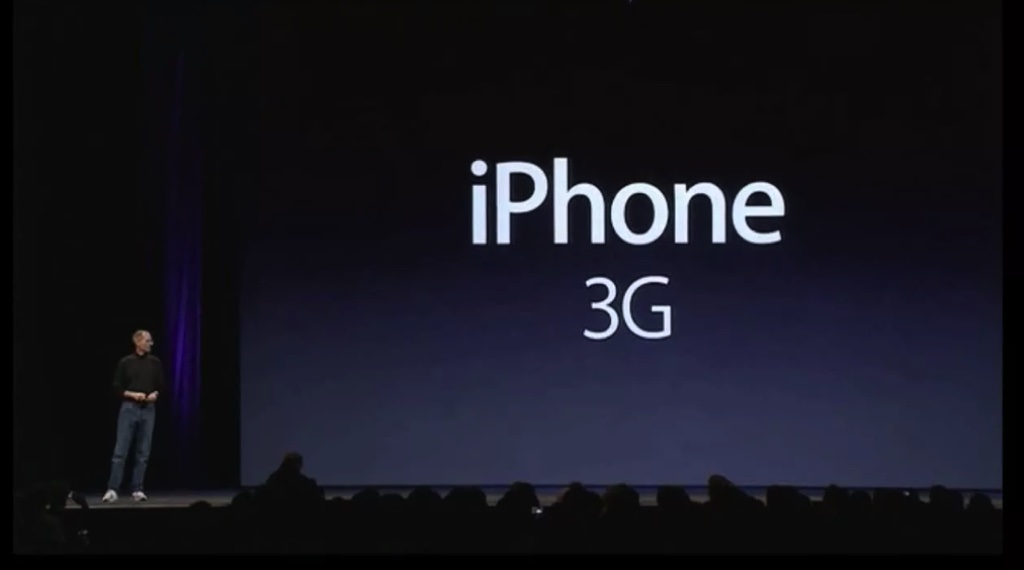 Apple yêu cầu YouTube cho "bay màu" hàng trăm kênh đăng tải video WWDC của mình