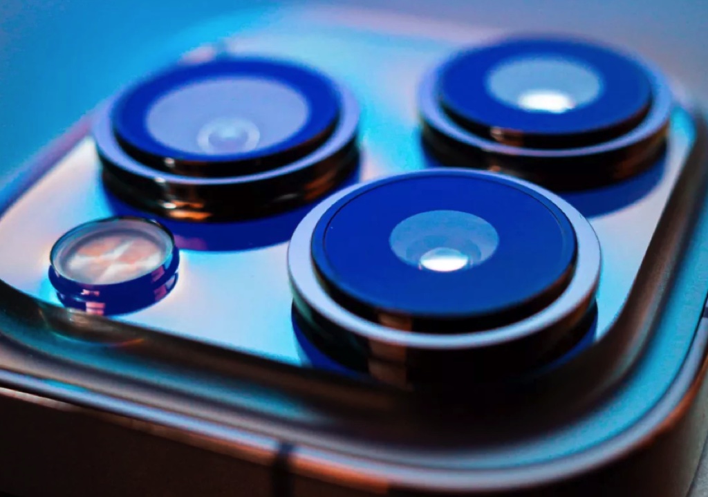 Apple sẽ tích hợp cảm biến siêu cấp của Sony lên iPhone 15