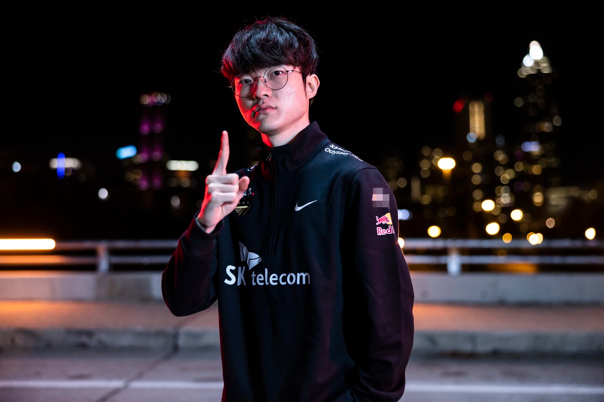 LMHT: LPL vẫn chưa có một tuyển thủ biểu tượng như cách mà Faker đã làm với LCK