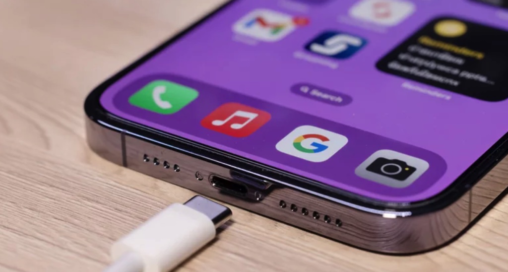 EU chính thức buộc iPhone chuyển sang USB-C vào cuối năm 2024