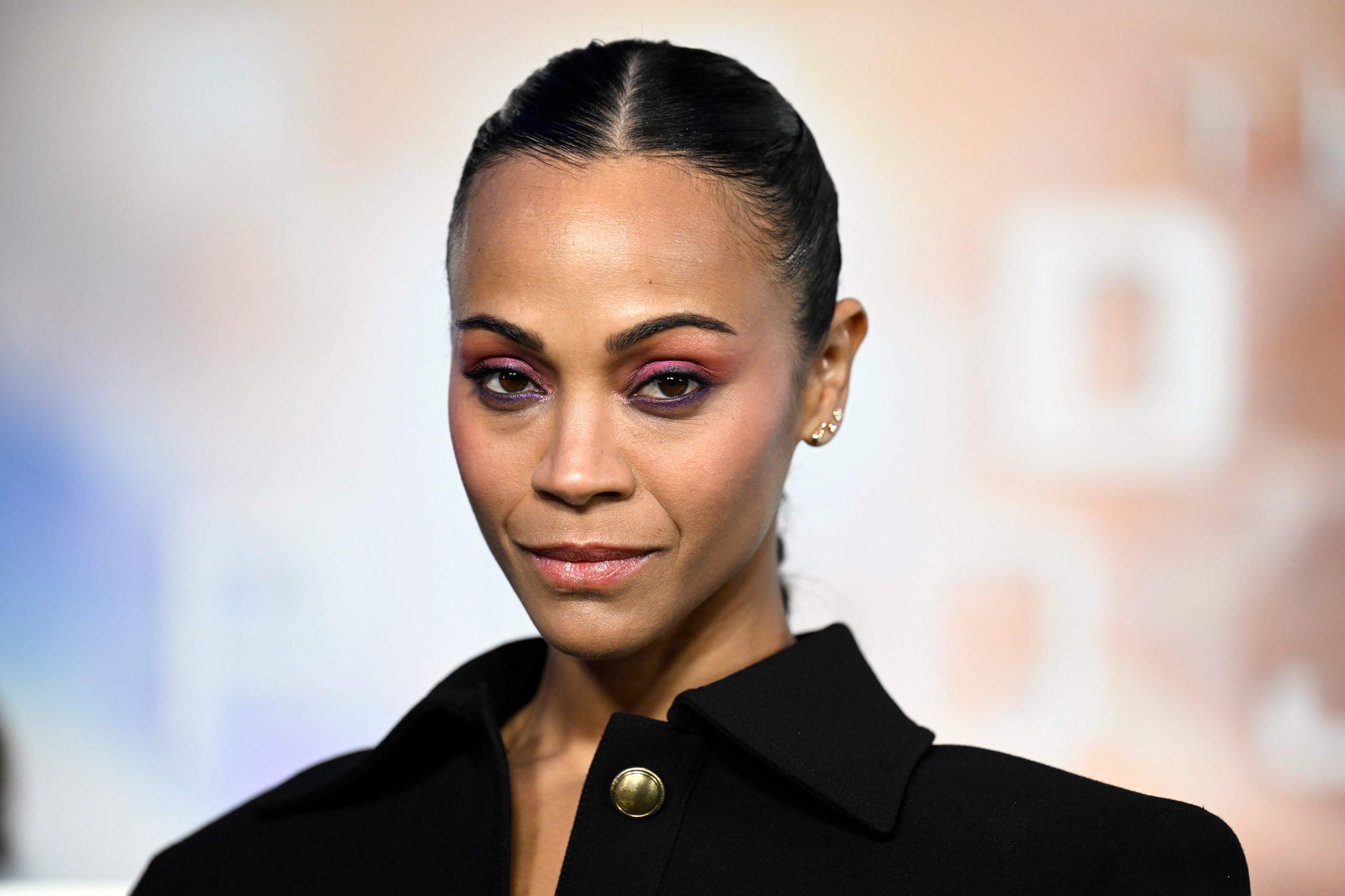 Nữ diễn viên Gamora cảm thấy khó chịu vì những điều khoản nhọc nhằn của Marvel