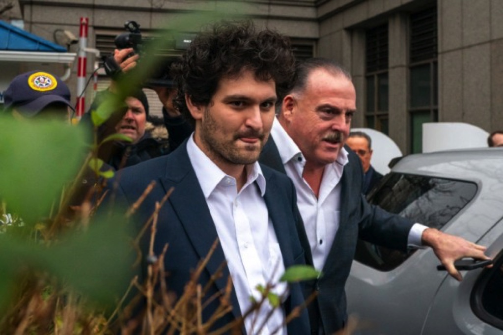 Cựu CEO FTX, Sam Bankman-Fried được tại ngoại 