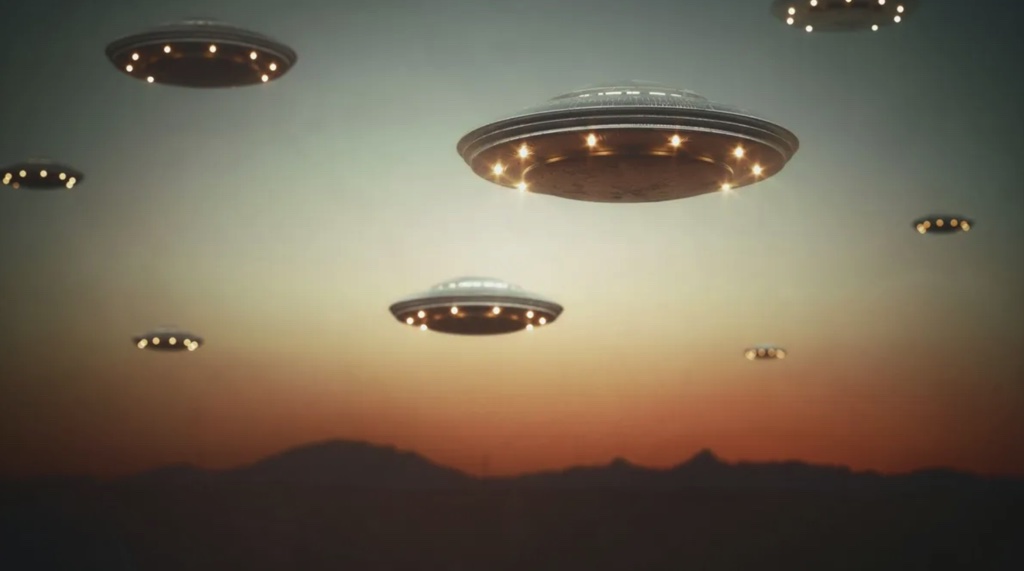 Quân đội Mỹ tiết lộ "hàng trăm" lần tận mắt nhìn thấy UFO trong năm 2022