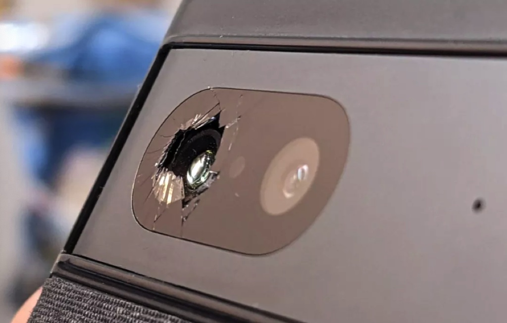 Hàng loạt người dùng báo cáo camera Pixel 7 tự vỡ không rõ nguyên nhân