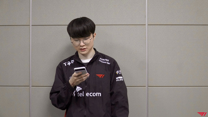 League of Legends: Faker achieved 2 new achievements at once, the gap between the Demon King and the LCK is getting farther and farther