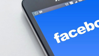 Facebook cố tình làm ngốn pin điện thoại di động của người dùng