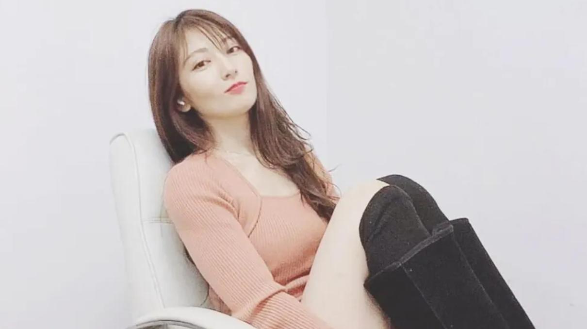 Nữ thần áo tắm Nhật Bản Kumada Yoko bị phát hiện 'NTR' chồng và ngoại tình với nhiều người khác!