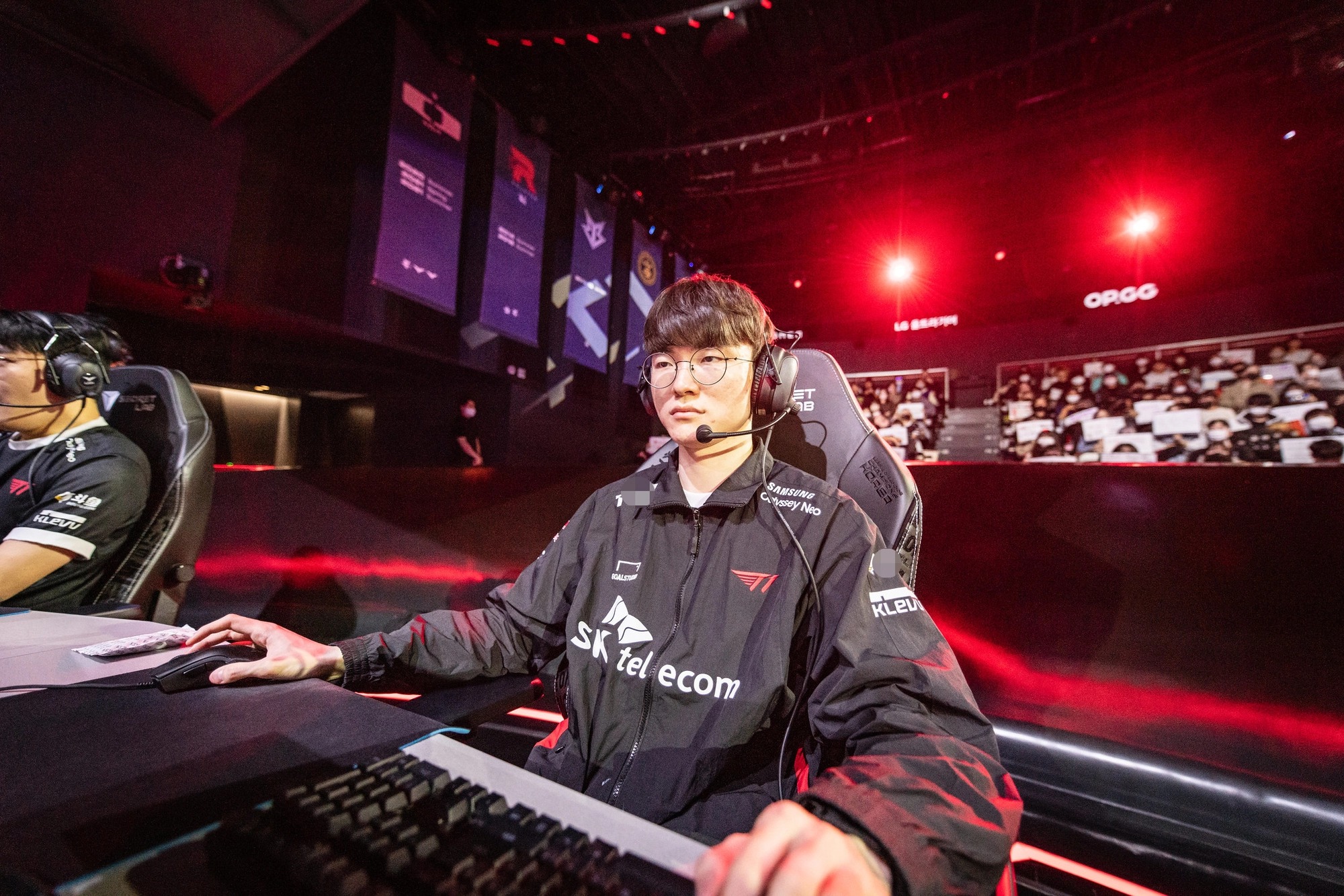 LMHT: Faker thừa nhận rằng T1 đang có những thử nghiệm đội hình khi đối đầu với HLE