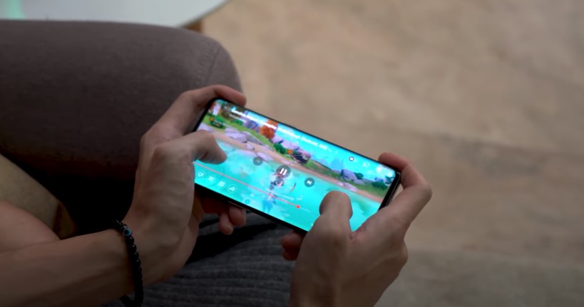 Đỉnh cao review: OnePlus 11 5G dùng Video Gameplay Genshin Impact làm ví dụ rồi nói là chơi game cực mượt