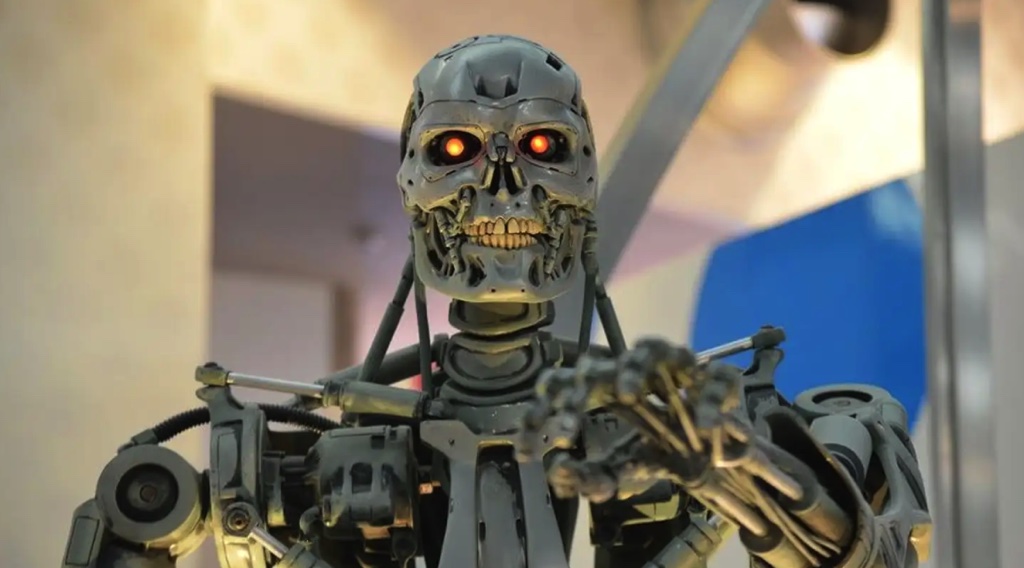 Microsoft đào tạo ChatGPT điều khiển robot 