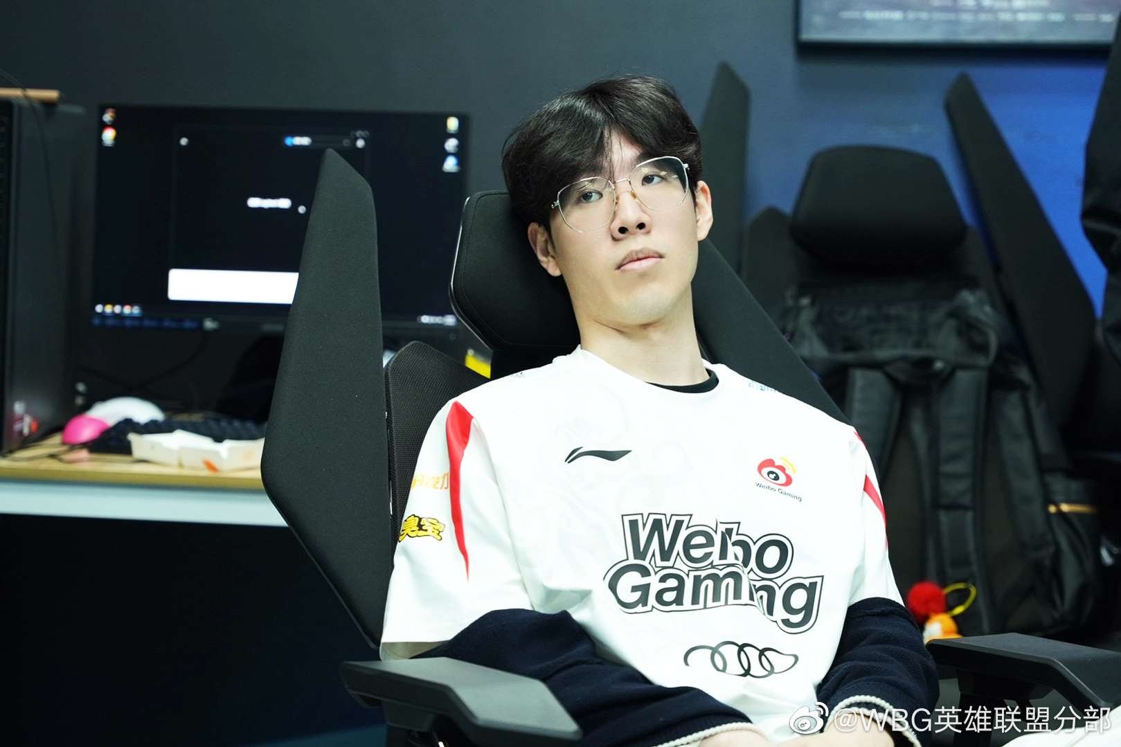 LMHT: Fan hâm mộ không thể bào chữa cho màn trình diễn quá tệ của TheShy