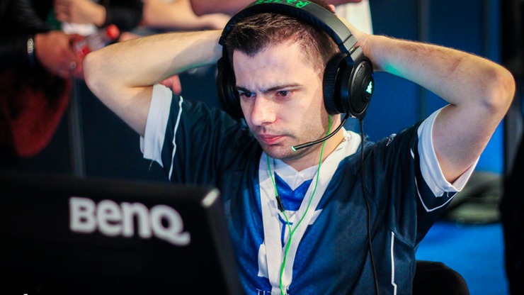 Valve mời tuyển thủ CS:GO từng sử dụng cheat tham gia vào beta Counter-Strike 2