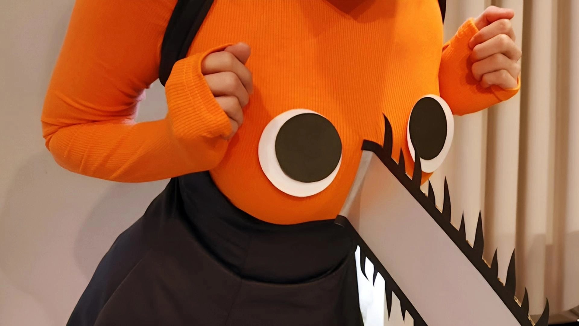 Pan Piano hóa thân thành Pochita, fan chỉ mải mê tập trung vào đôi mắt ấy