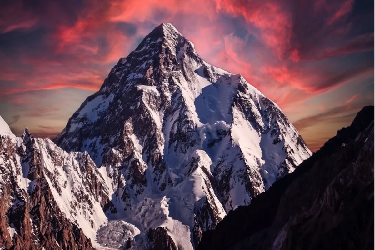 Nhiều ngọn núi cao gấp 5 lần Everest được phát hiện nằm trong lõi Trái đất