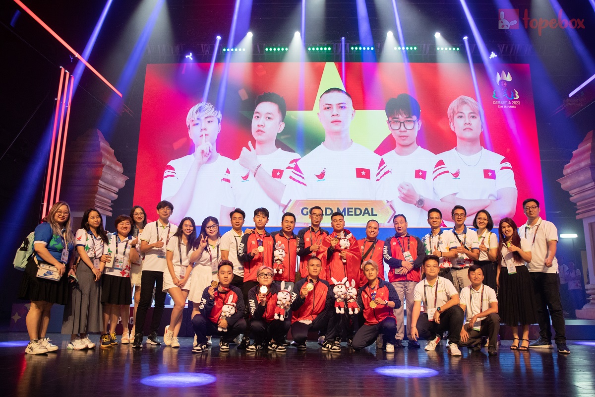 SEA Games 32: Toàn cảnh ngày thi đấu Esports thứ tư - CF Việt Nam đoạt HCV, VALORANT bước tiếp