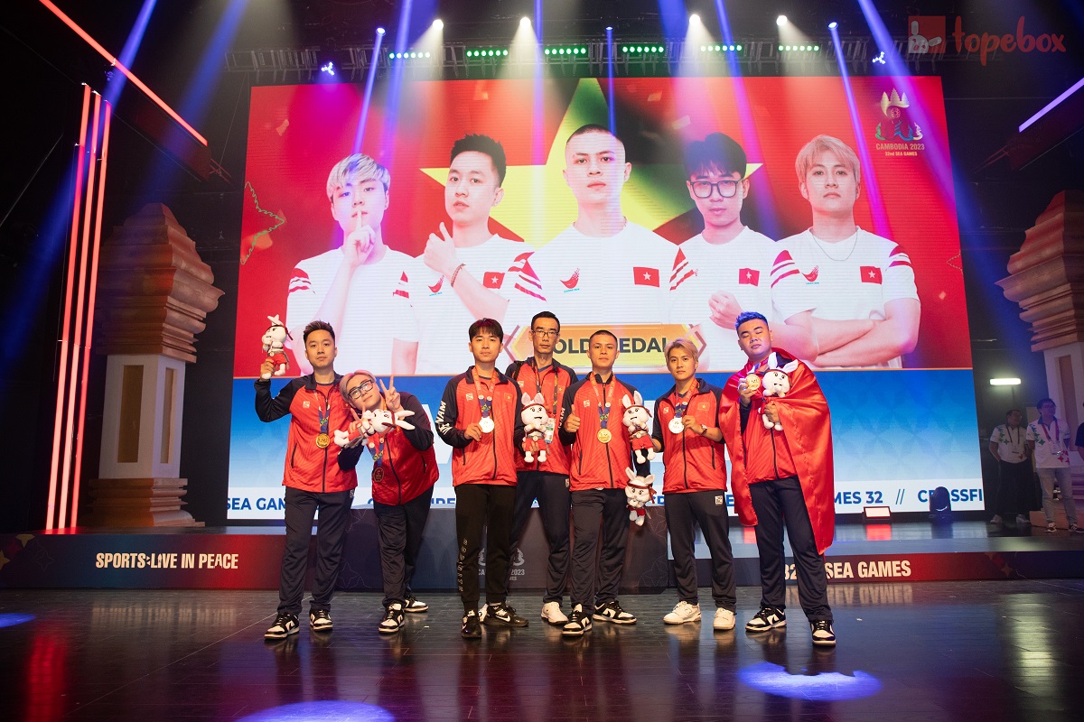 SEA Games 32: Huy chương Vàng Đột Kích gọi tên đội tuyển quốc gia Việt Nam