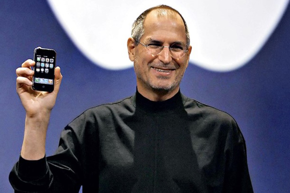 Steve Jobs và những thói quen kỳ lạ liên quan đến những chiếc xe ô tô của mình