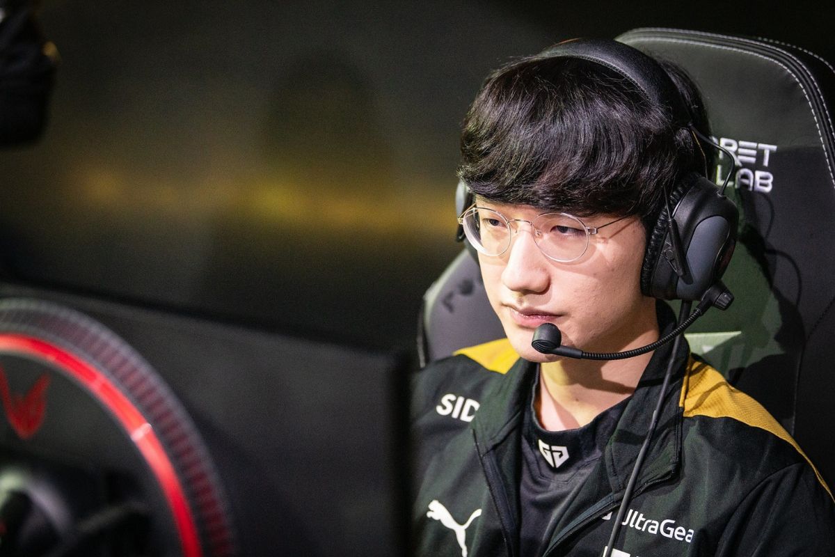 Tuyển thủ Gen.G Peanut thông báo dương tính với Covid-19