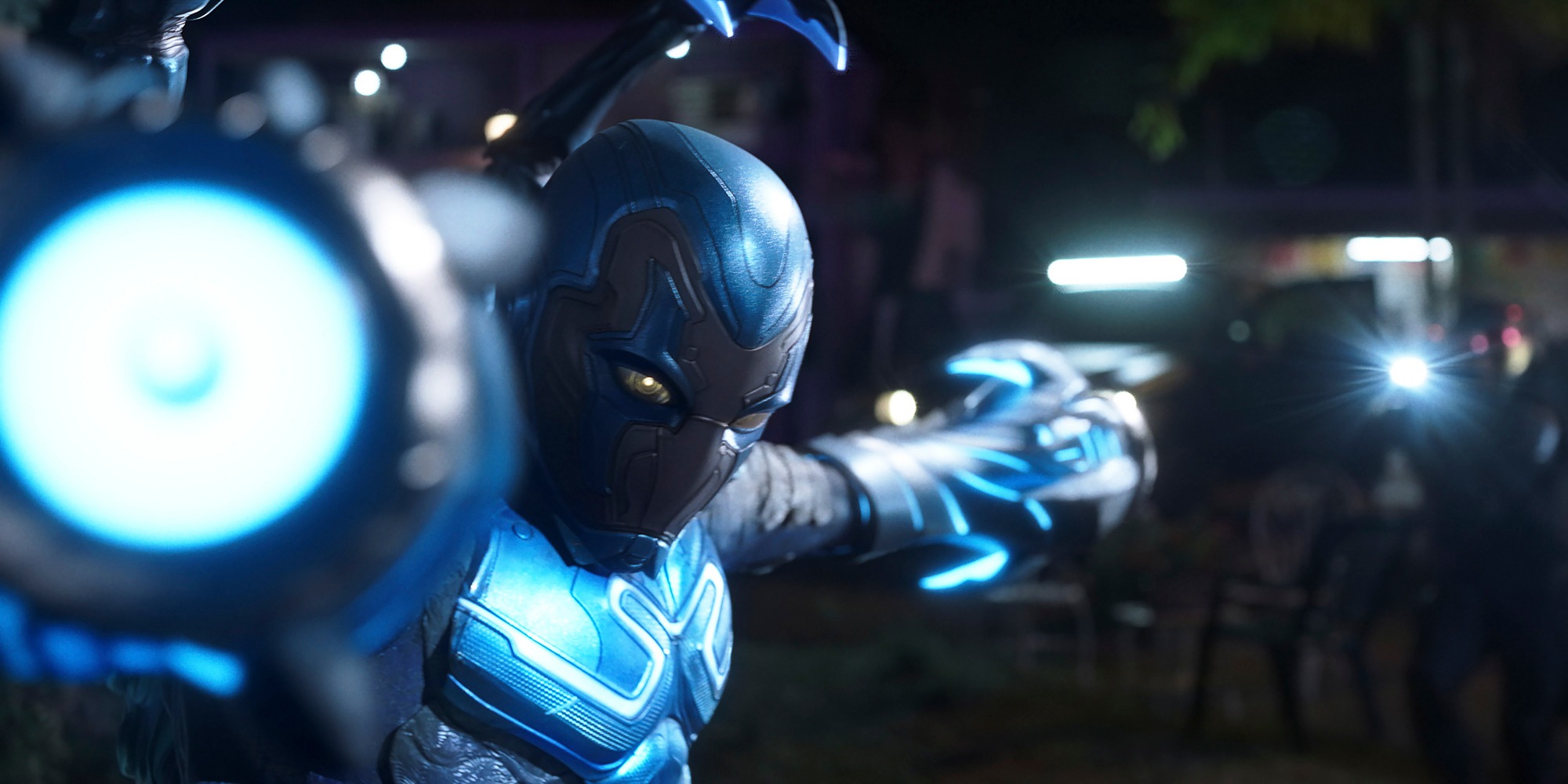 Blue Beetle bùng nổ hành động với trailer chính thức cuối cùng trước khi ra rạp