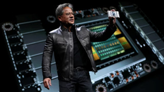 Bất chấp lệnh cấm từ Mỹ, Intel và Nvidia đẩy mạnh bán chip đào tạo AI tại Trung Quốc
