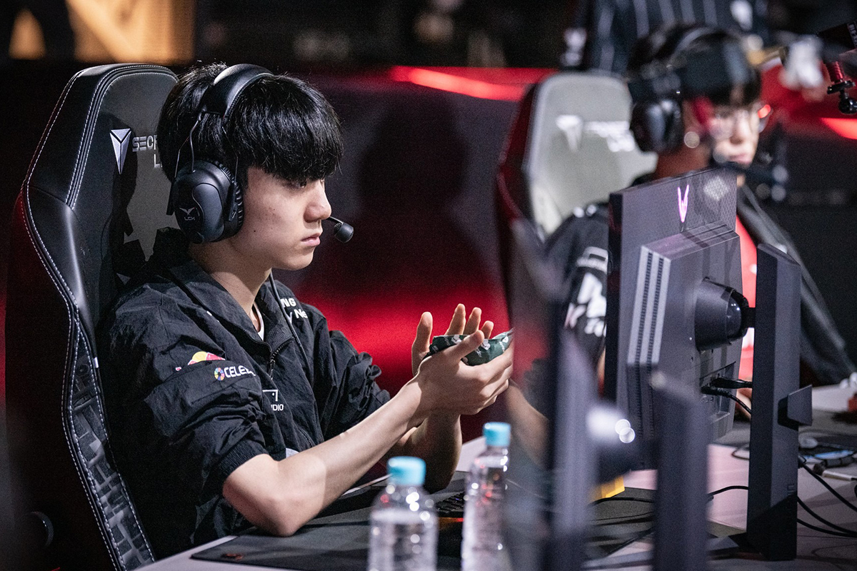 LMHT: Người hâm mộ T1 cảm thấy thoải mái tinh thần sau trận đấu mãn nhãn trước DK