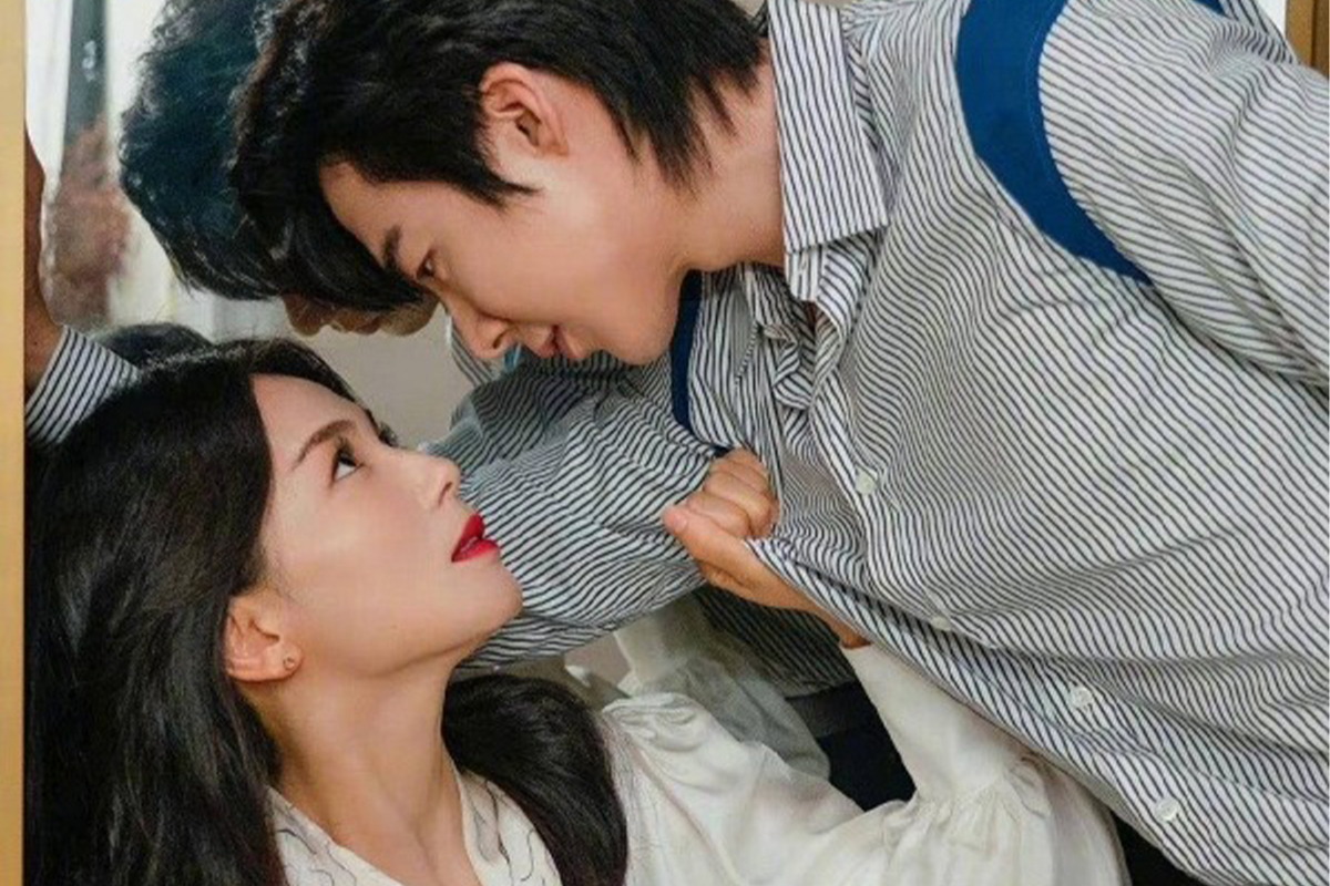 Nữ chính U50 vẫn cố đóng vai ngôn tình bên trai trẻ khiến người xem hoang mang cực độ