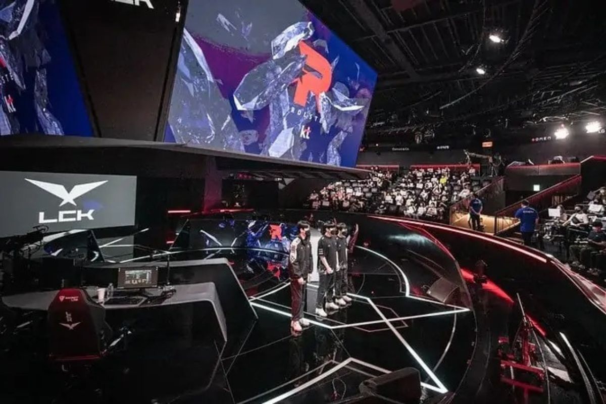 Các đội LCK đang tranh giành tấm vé cuối cùng vào playoff LCK mùa Hè 2023
