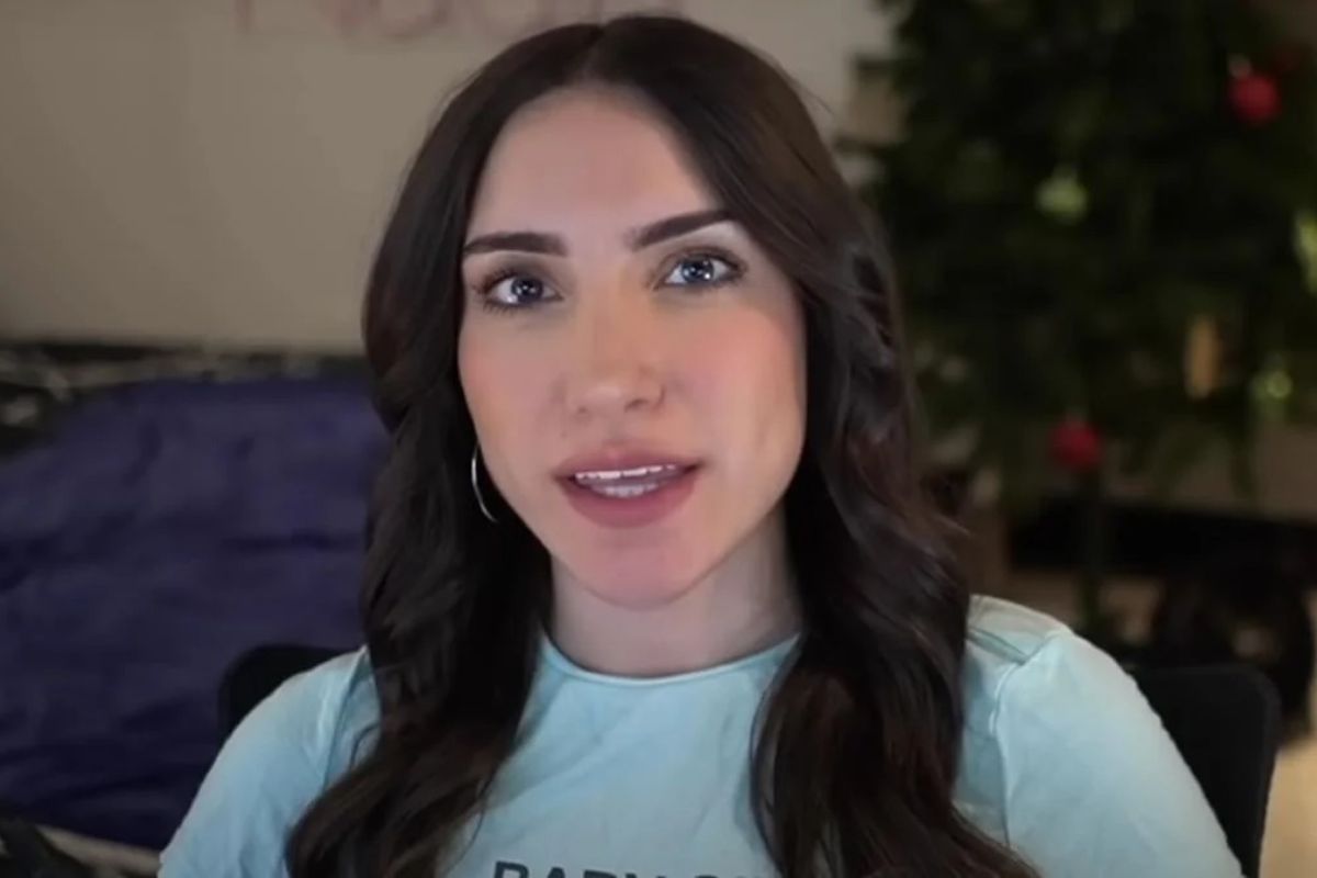 Nữ streamer chơi game tốt tới mức bị kì thị bởi các game thủ nam