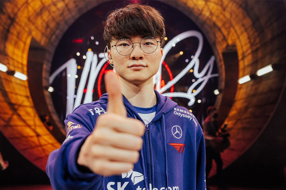 LMHT: Riot Games bất ngờ đăng bài tìm người sánh ngang với Faker về độ vĩ đại