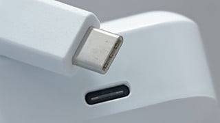 Cẩn thận: Sử dụng bộ sạc USB-C "fake" có thể làm hỏng vĩnh viễn iPhone 15 của bạn 