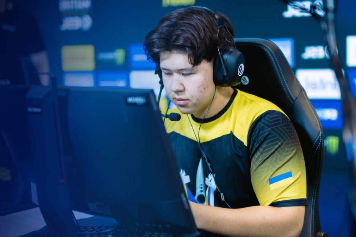 Tuyển thủ CS:GO bị đình chỉ vì dám cá cược vào trận đấu của chính bản thân