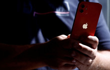 Pháp đã nhận bản cập nhật phần mềm iPhone 12 từ Apple nhằm giải quyết vấn đề bức xạ 