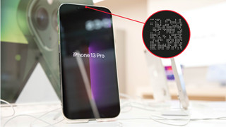 Apple bí mật đặt mã QR "siêu nhỏ" trên màn hình iPhone 
