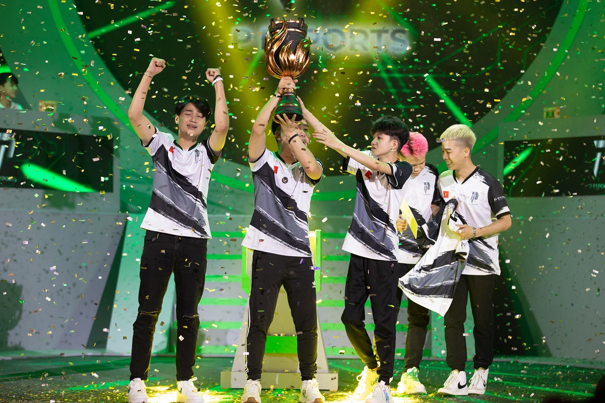ĐNP chia sẻ niềm vui vô địch Yomost VFL Summer 2023, trực tiếp góp sức cùng P Esports