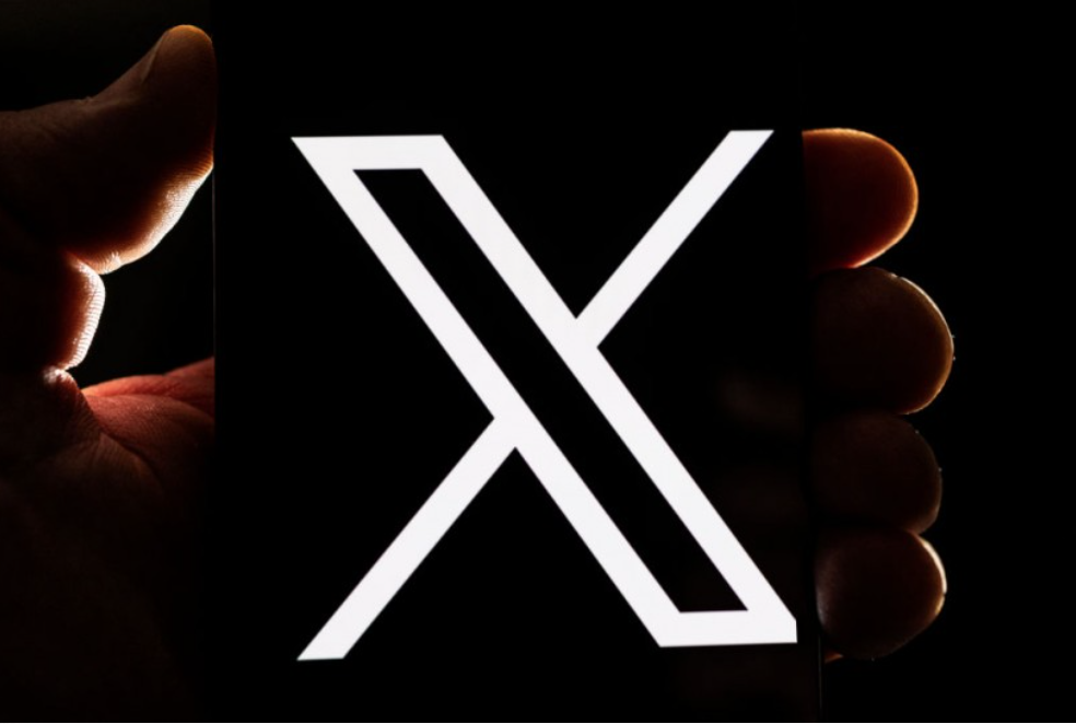 Elon Musk bắt đầu chạy thử tính năng video call trên X/ Twitter