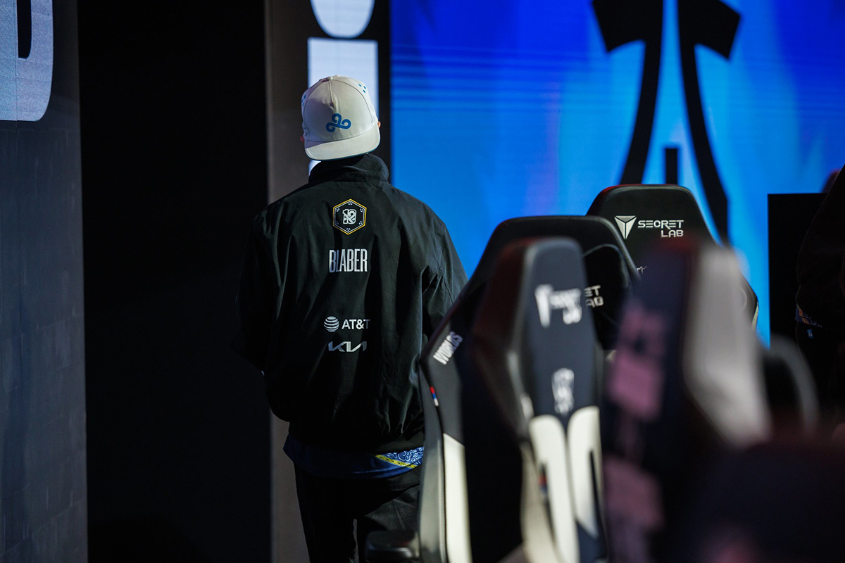 LMHT: C9 lập thành tích đáng buồn cho LCS, fan Bắc Mỹ xin sát nhập với VCS