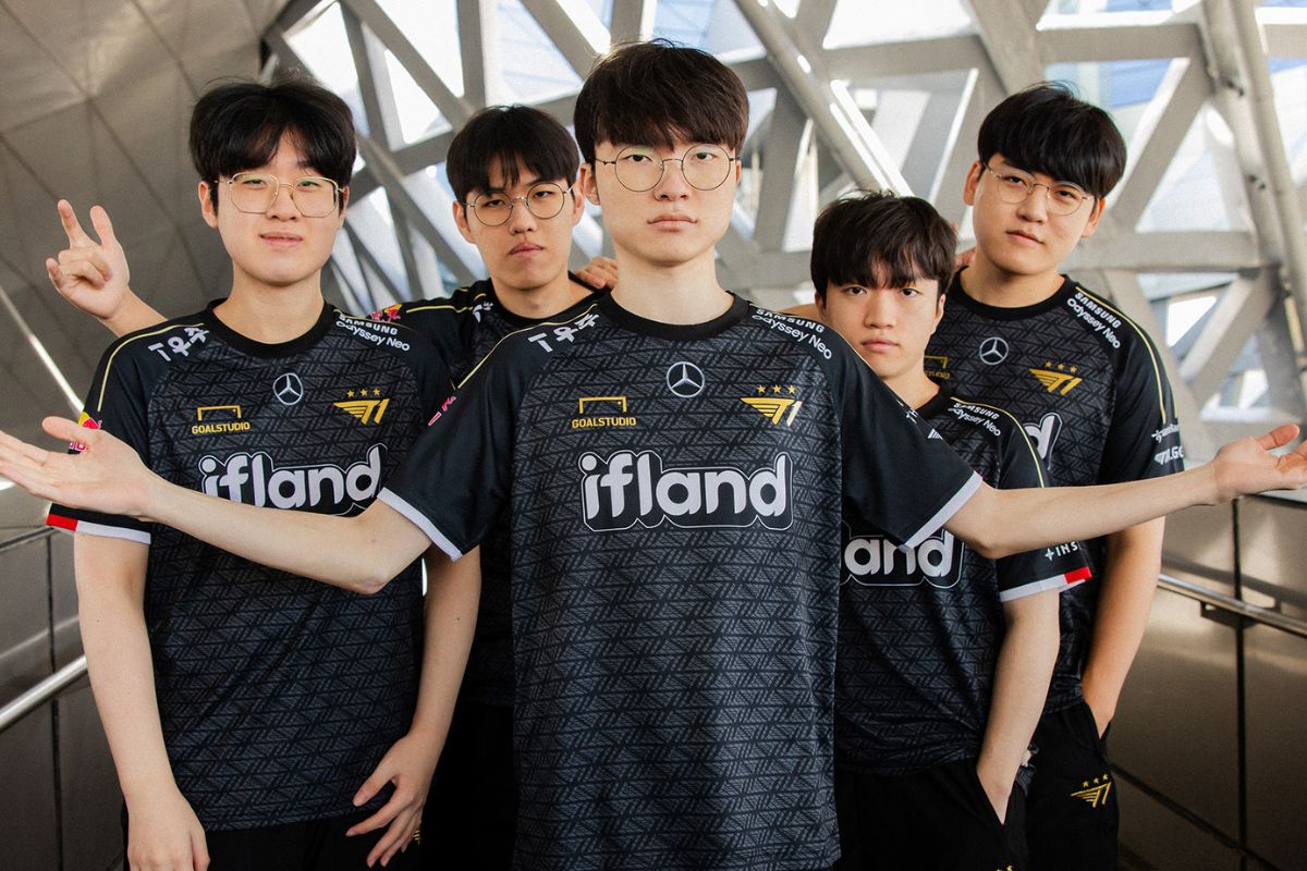 Cộng đồng mạng nói gì sau chiến thắng của T1 trước LNG tại CKTG 2023?